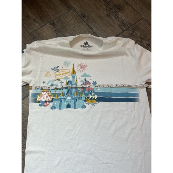 Walt Disney World Magic Kingdom Long Sleeve Shirt Size Small - Picture 6 of 7